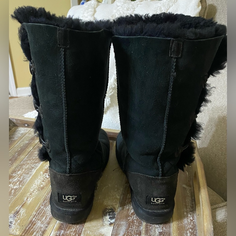 UGG Women's Black Winter Boots with Fur Trim